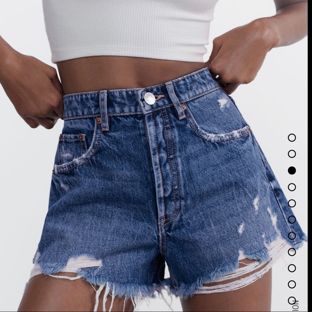 Zara Frayed Hi Rise Denim Shorts